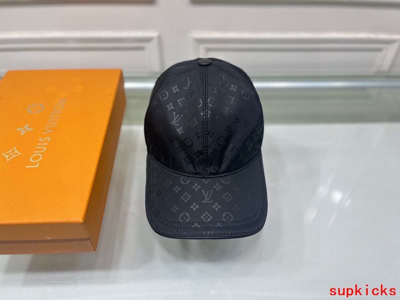 Louis Vuitton Luxury Cap