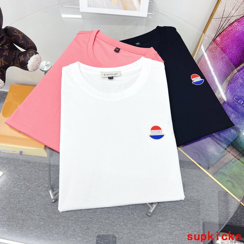 Moncler Luxury Cloth