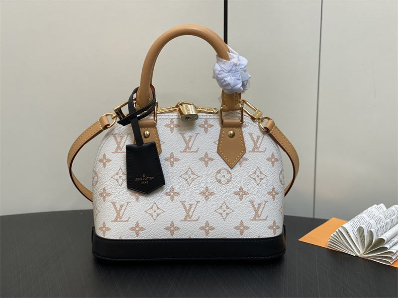 PHA - LOV Bags - 009