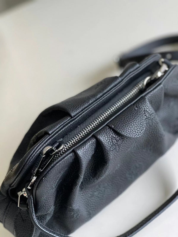 LOV2 Bags - Luxurious Bags  922