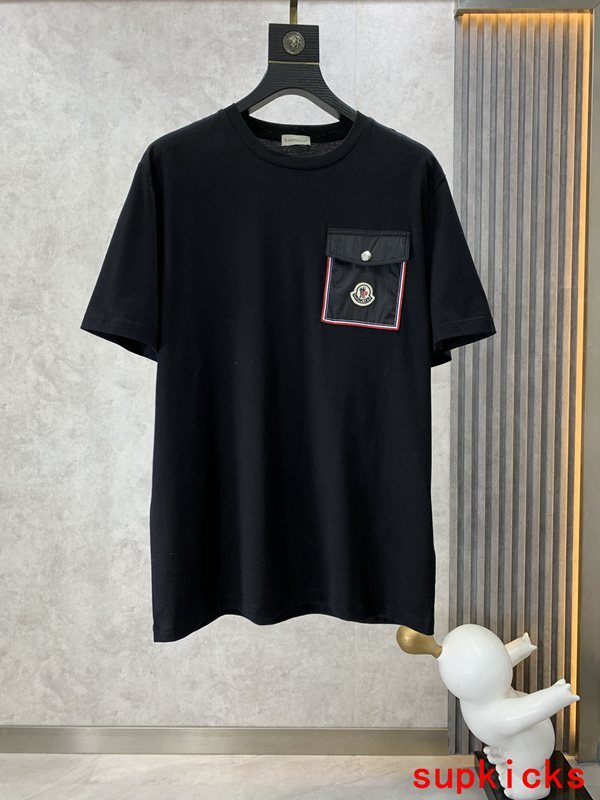 Moncler Luxury Cloth