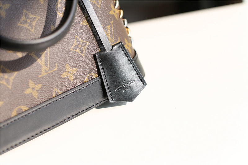 I W Fashion Lu-Vi bags - 8265