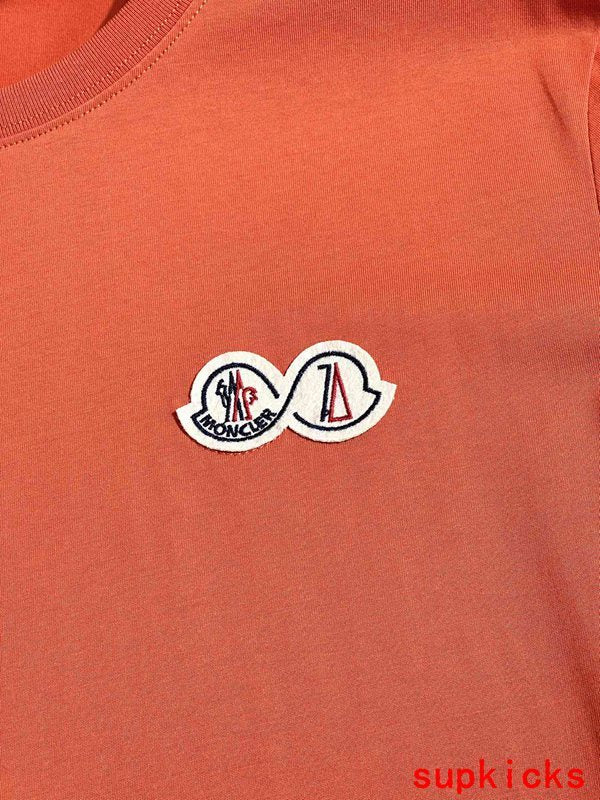 Moncler Luxury Cloth