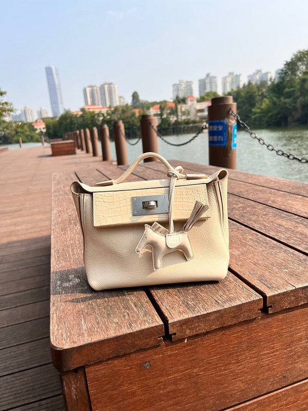 PHA - HMS Bags - 1757