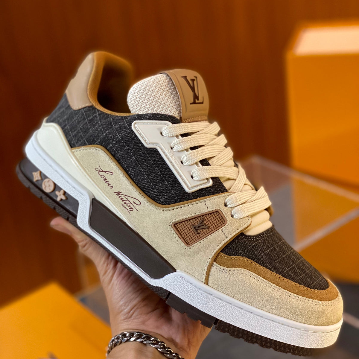 LOU TRAINERS