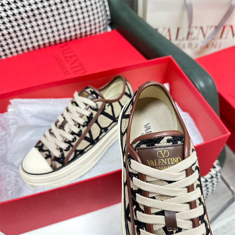 Valentino GARAVANI Luxury Shoes
