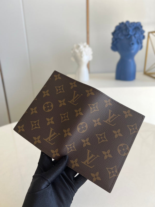 I W Fashion Lu-Vi bags - 17290