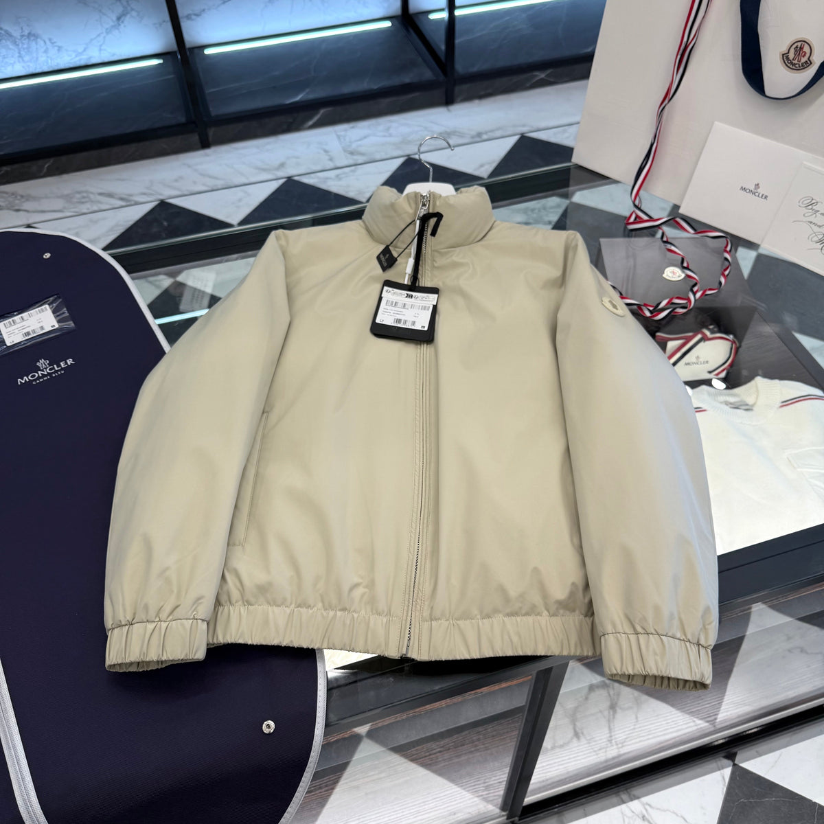 MONC LUSERNA JACKET