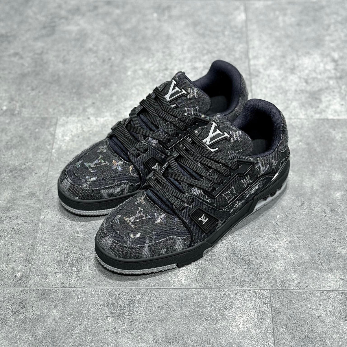 LOU TRAINERS