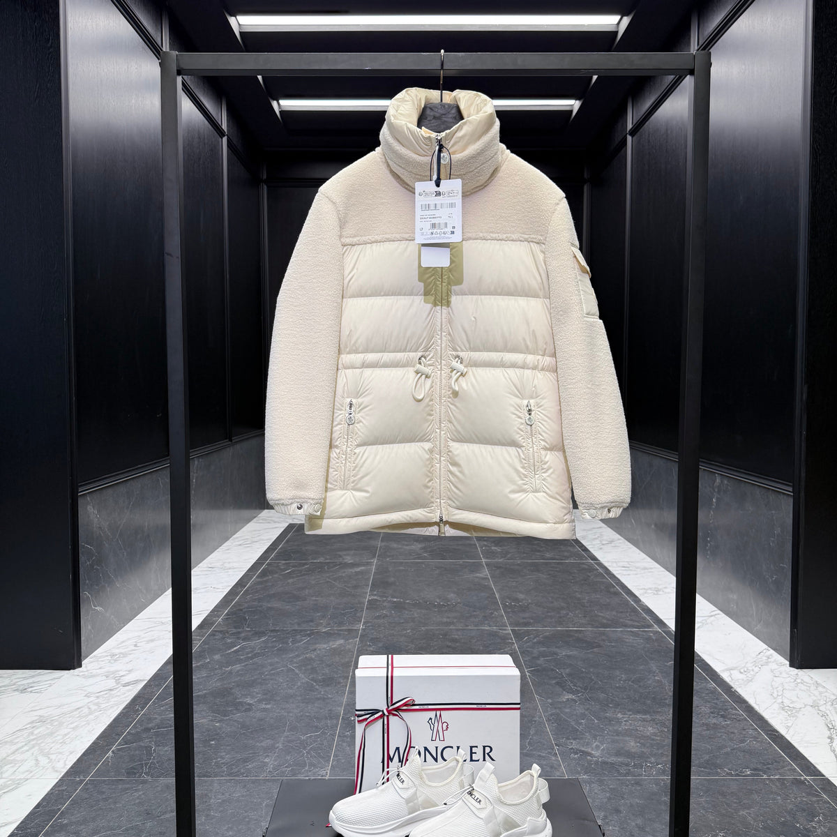 MONC ESCAUT JACKET