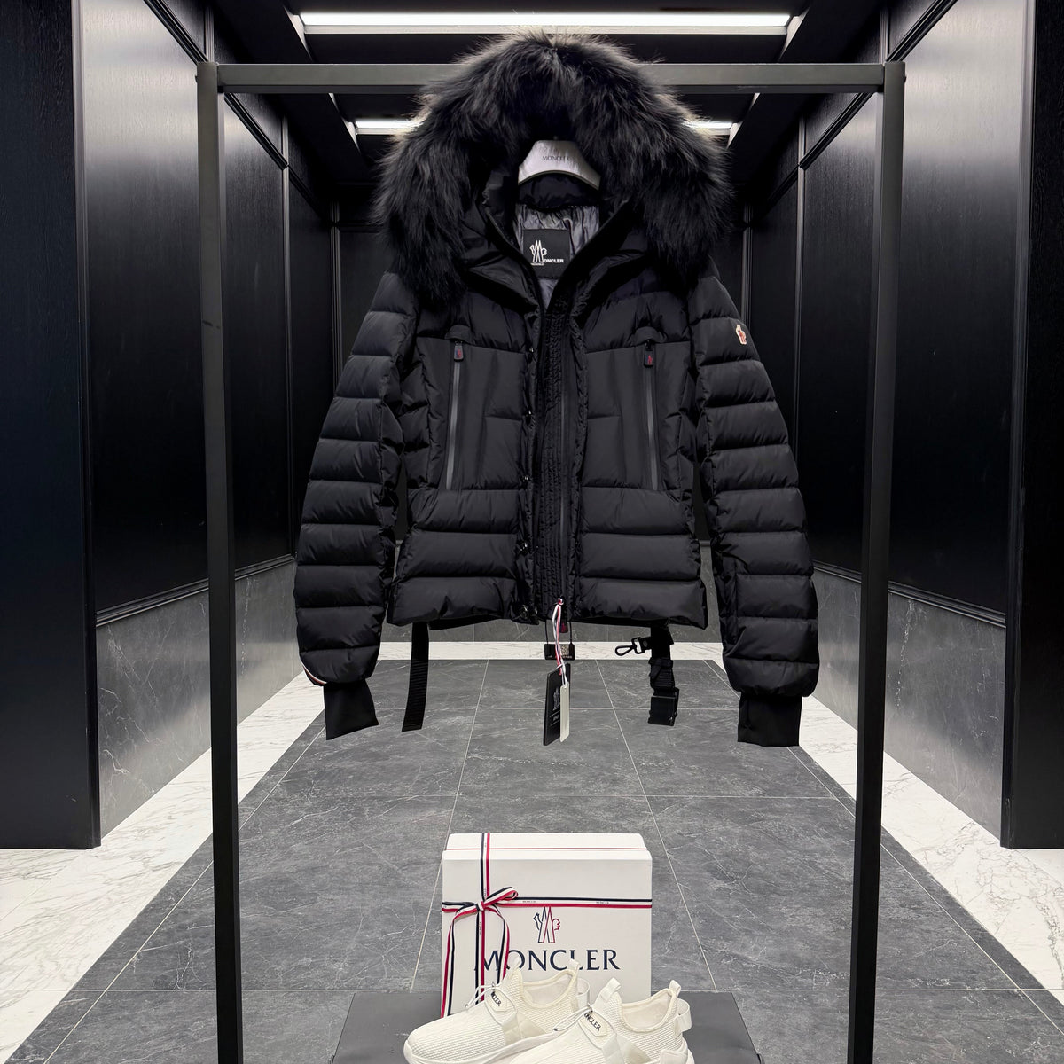MONC BEVERLEY JACKET