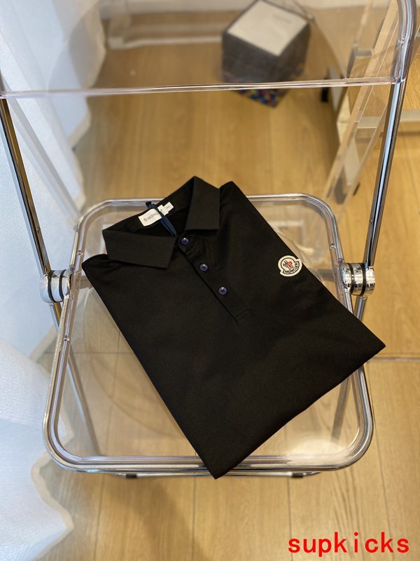 Moncler Luxury Cloth