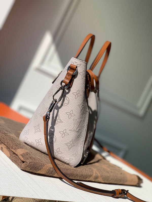 LOV2 Bags - Luxurious Bags  991