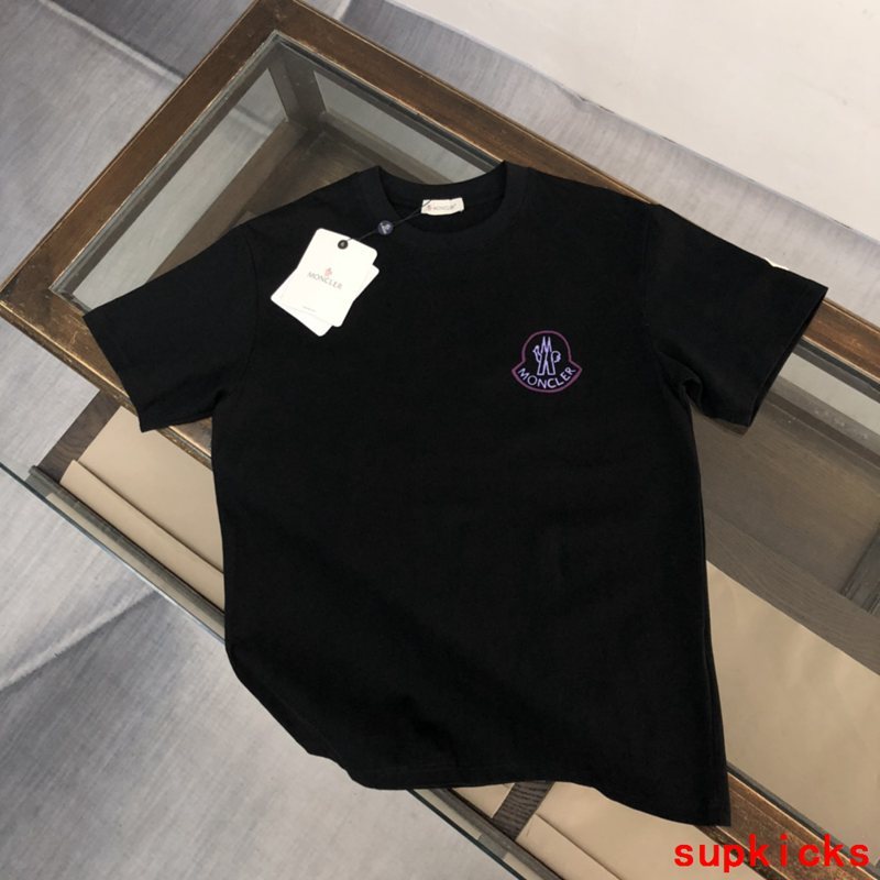 Moncler Luxury Cloth
