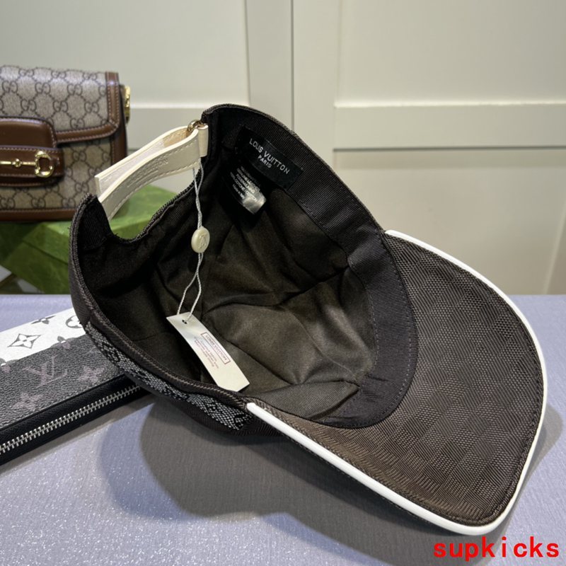 Louis Vuitton Luxury Cap