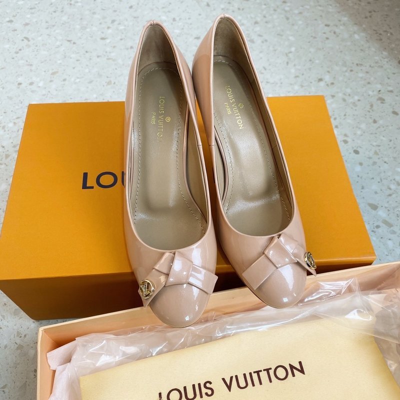 Louis Vuittion Luxury Shoes