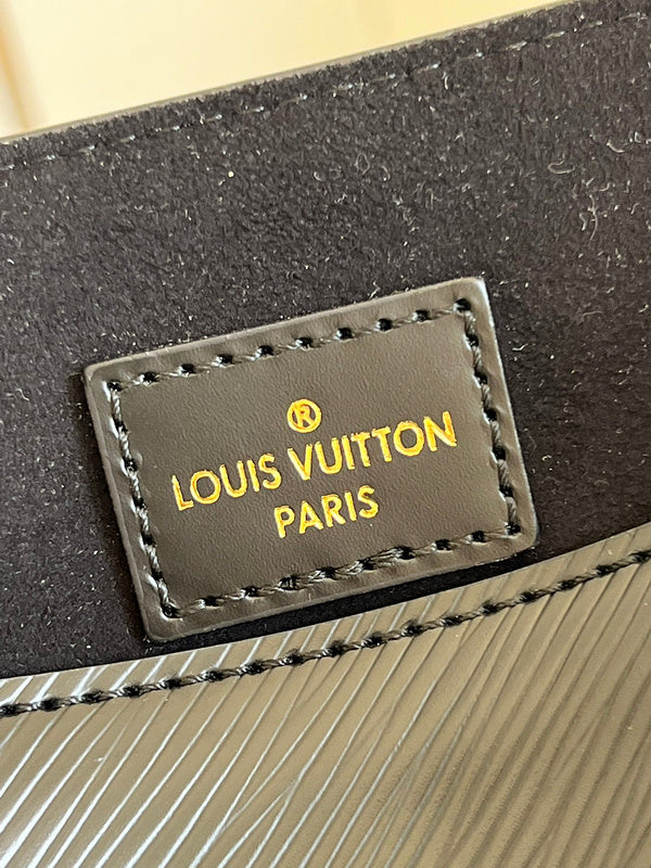 I W Fashion Lu-Vi bags - 17255