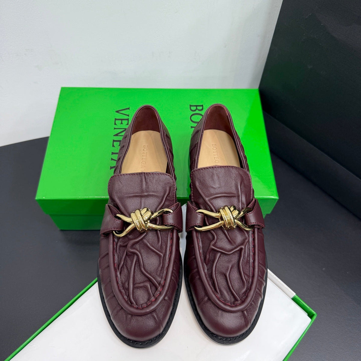 BOTT V LOAFERS