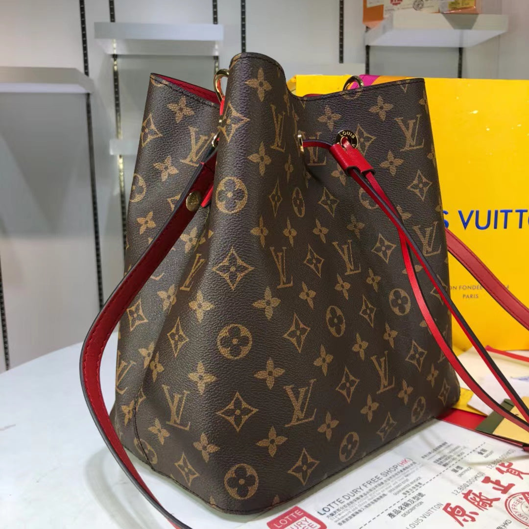 Elite Carryalls