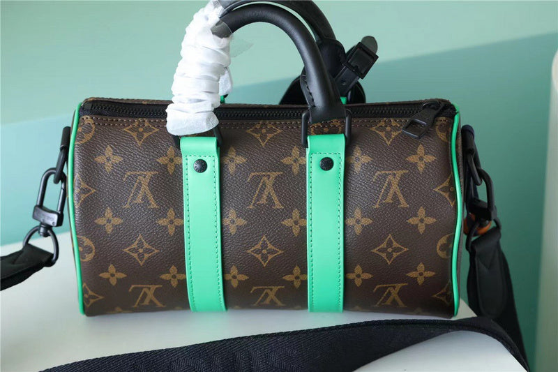 I W Fashion Lu-Vi bags - 11256
