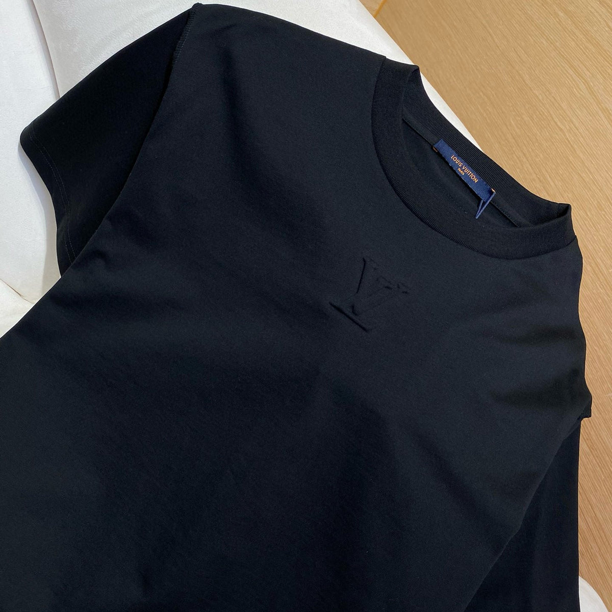 LOU T-SHIRT