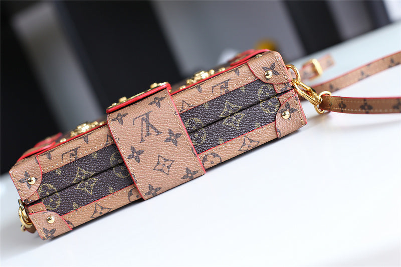 I W Fashion Lu-Vi bags - 8220