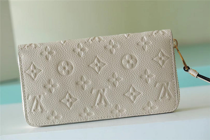 I W Fashion Lu-Vi bags - 8748