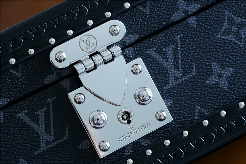 I W Fashion Lu-Vi bags - 11358