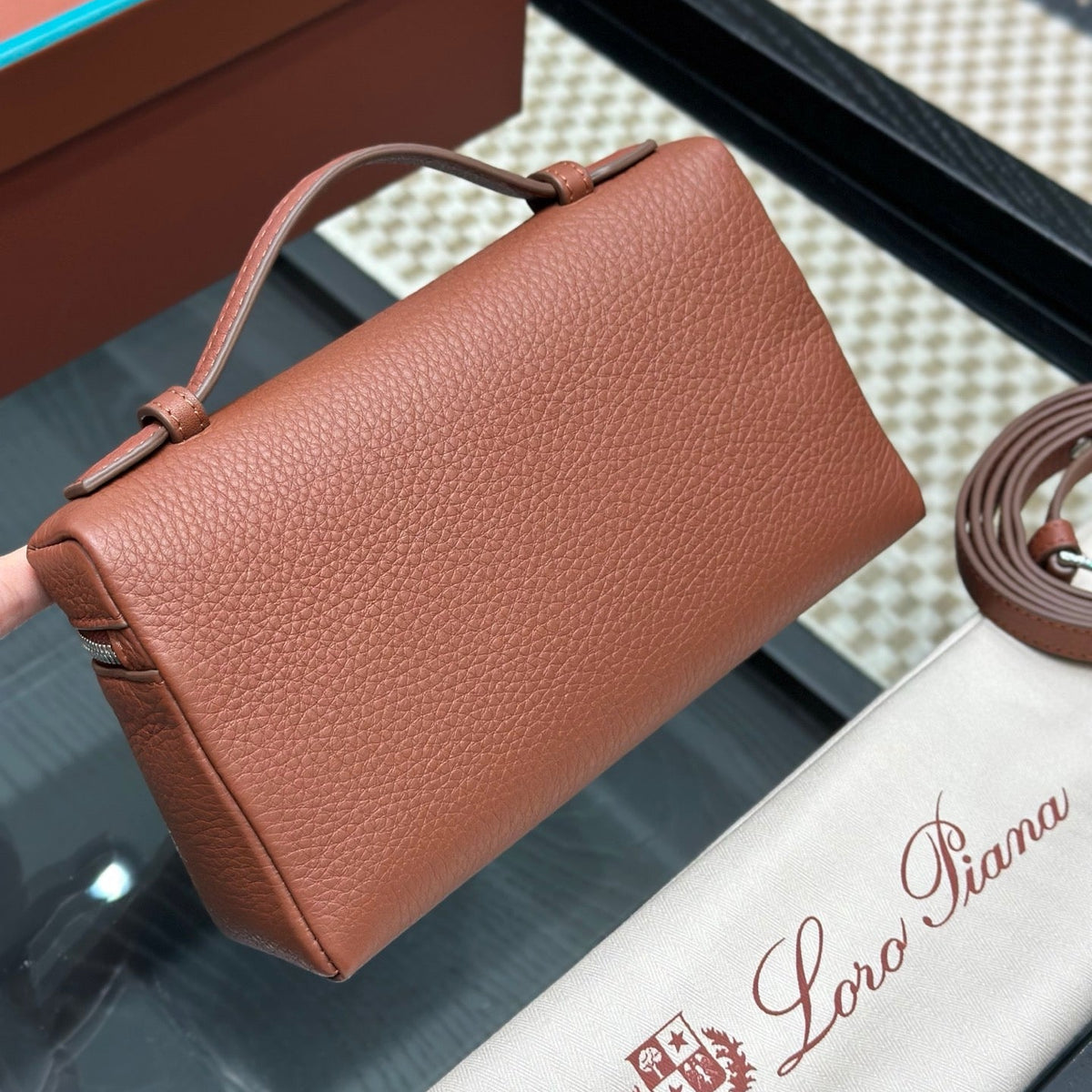 LORO P EXTRA POCKET L19 BAG