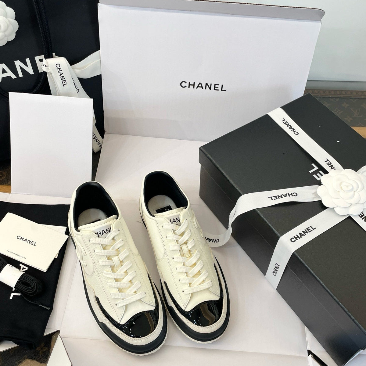 CC SNEAKER