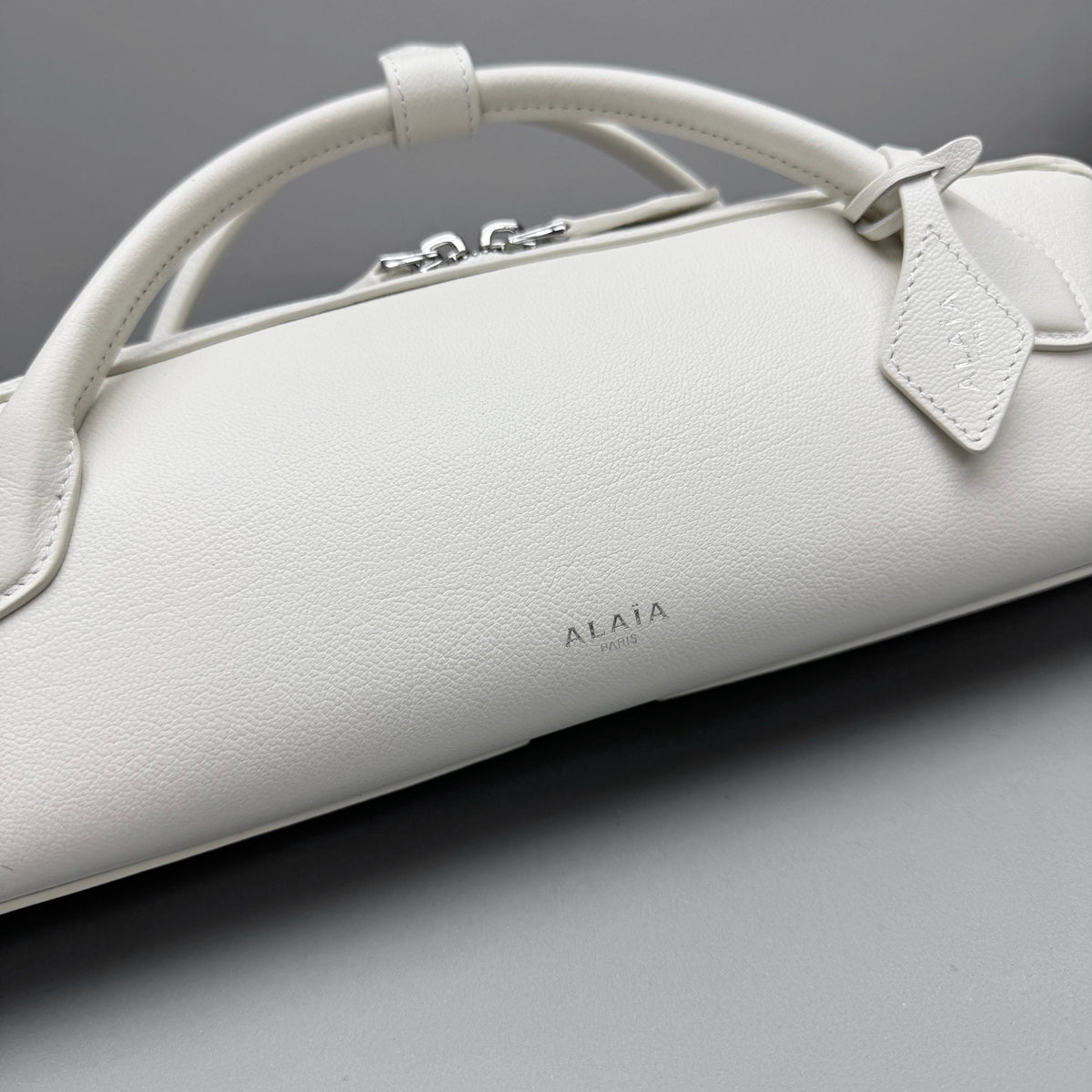 ALAIA LE TECKEL CLUTCH