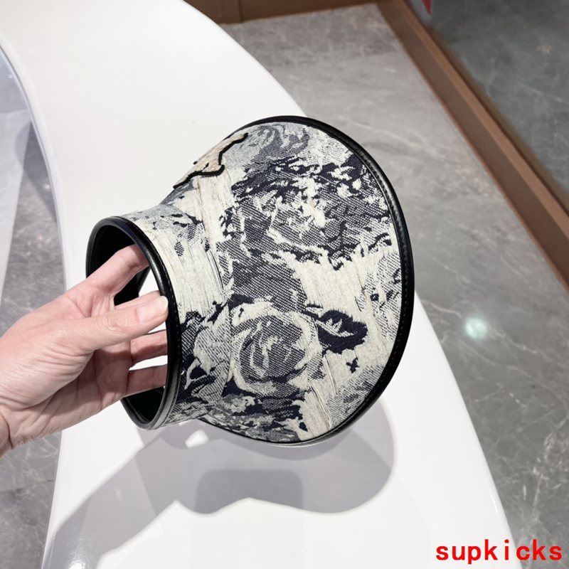 Louis Vuitton Luxury Cap
