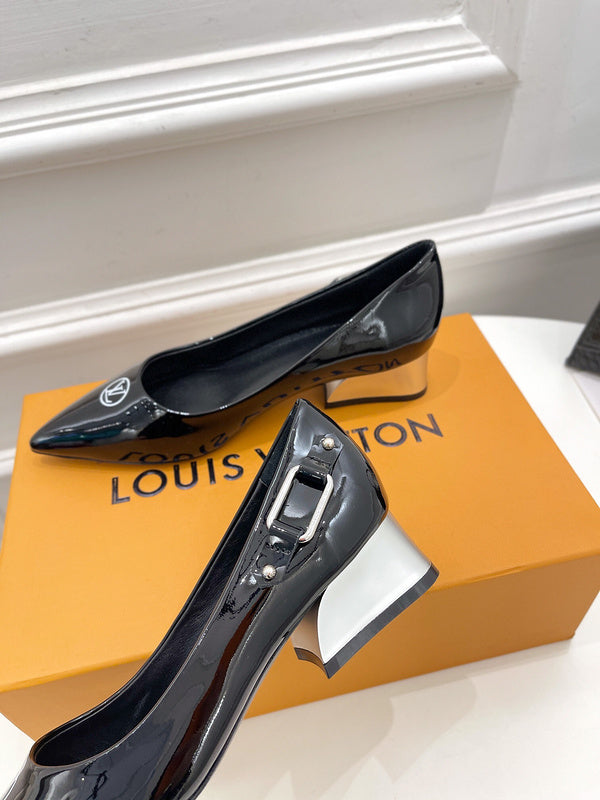 Louis Vuittion Luxury Shoes