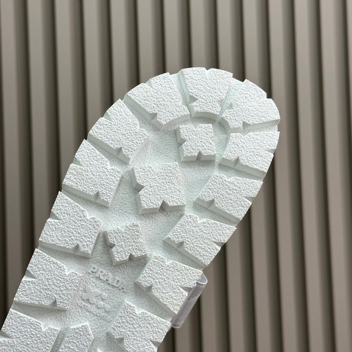 PD NAPPA LEATHER SLIDES
