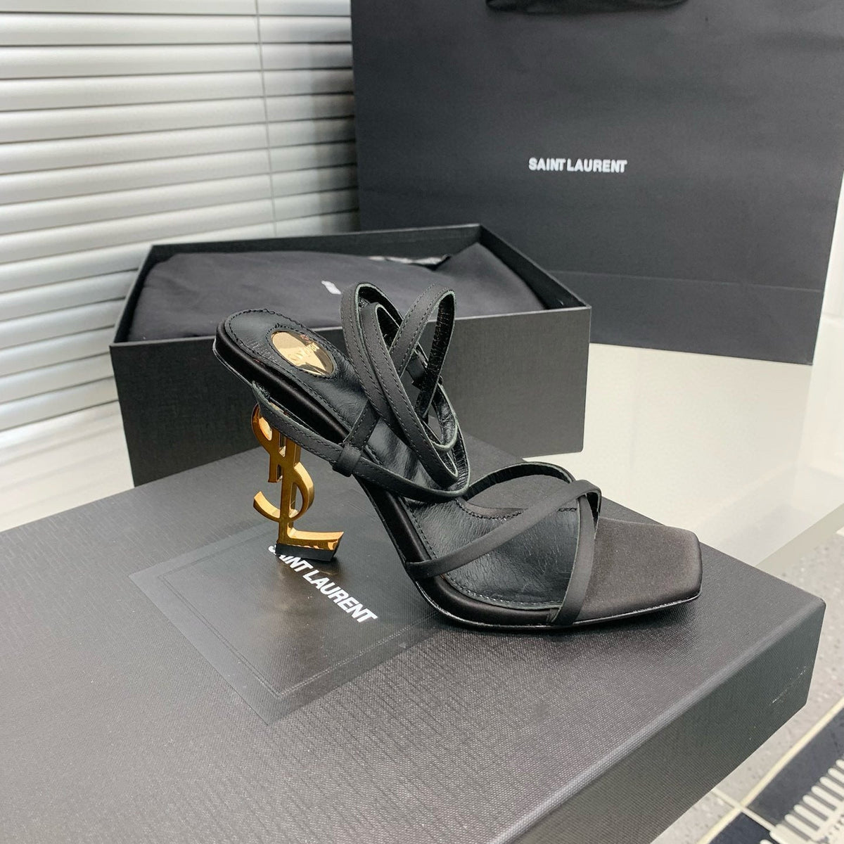 SL HEELS