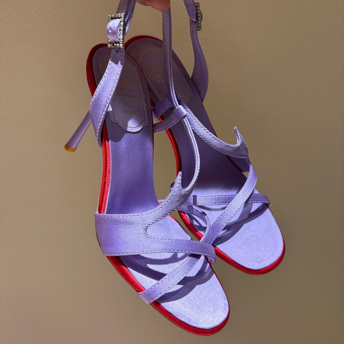ROGER V HEELS