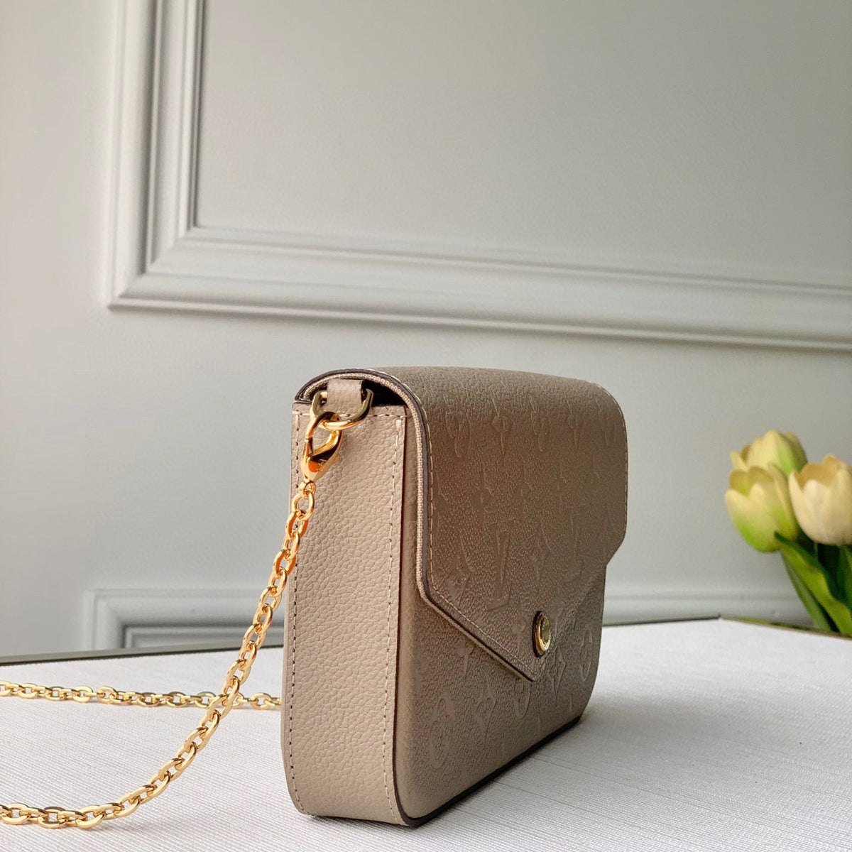 LOU POCHETTE FÉLICIE