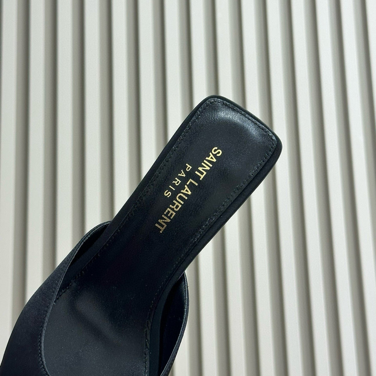 SL HEELS
