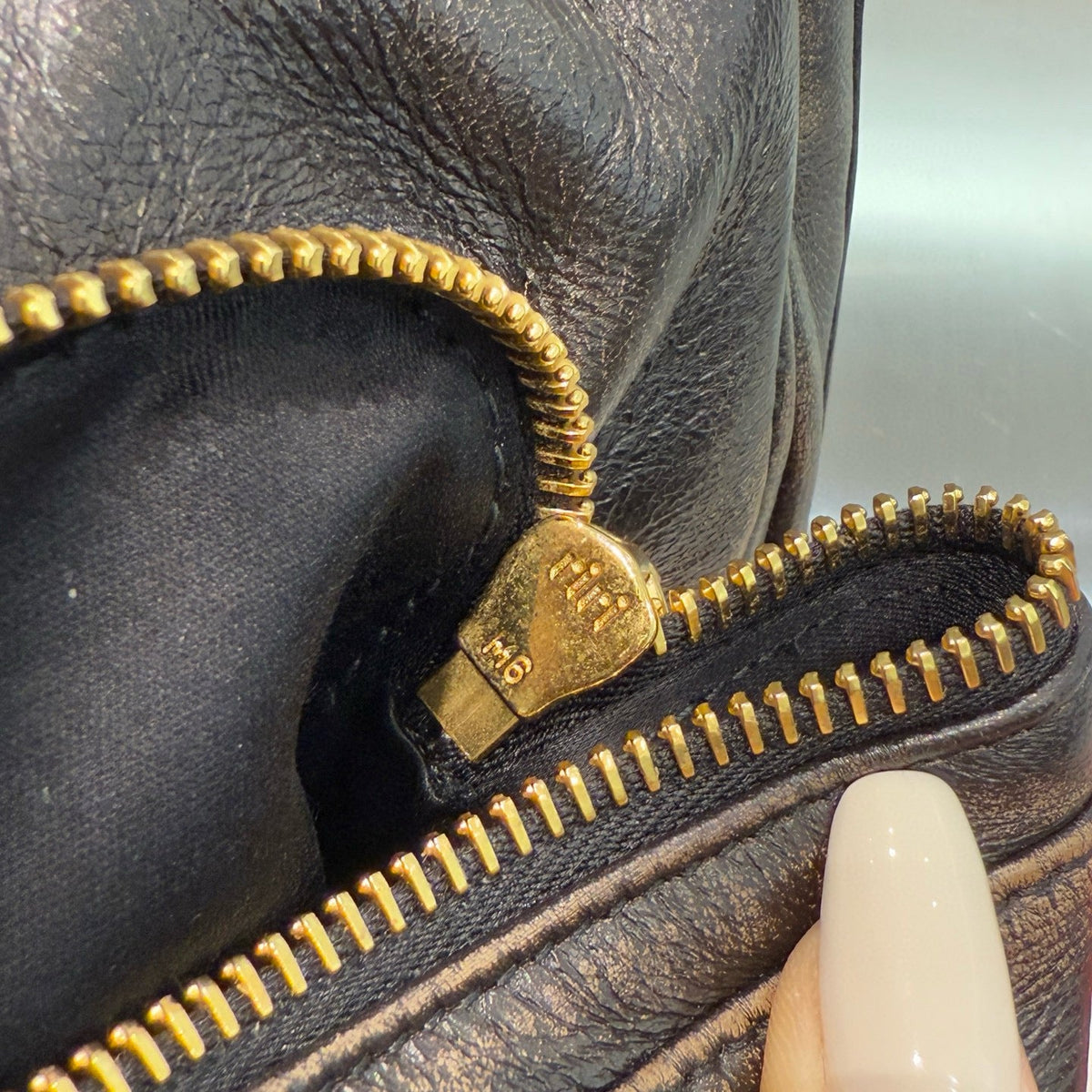 MIU M POCKET NAPPA LEATHER BAG