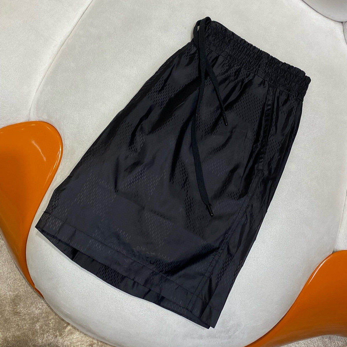 LOU SHORTS