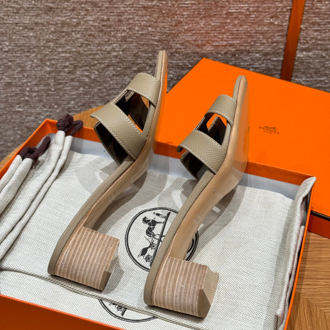 HERM OASIS SANDALS