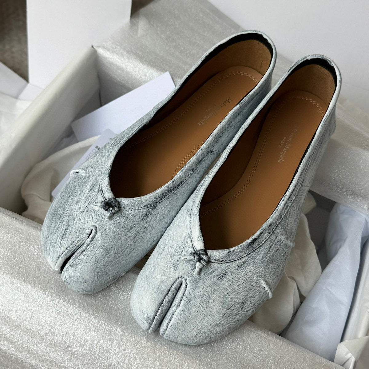 MAISON M TABI BALLET FLATS