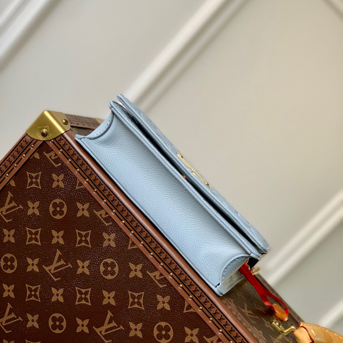 LOU LILY WALLET ON CHAIN