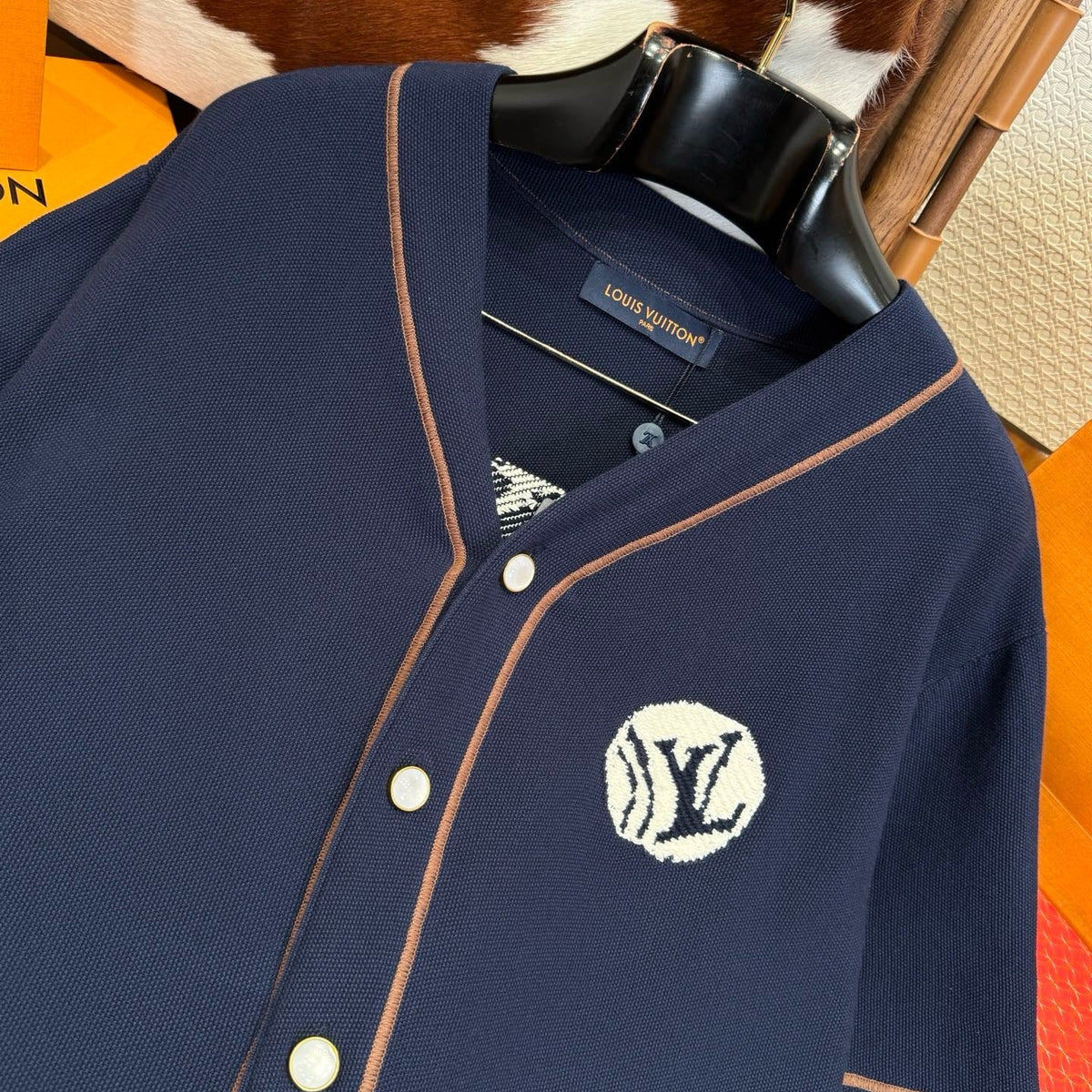 LOU SHIRT