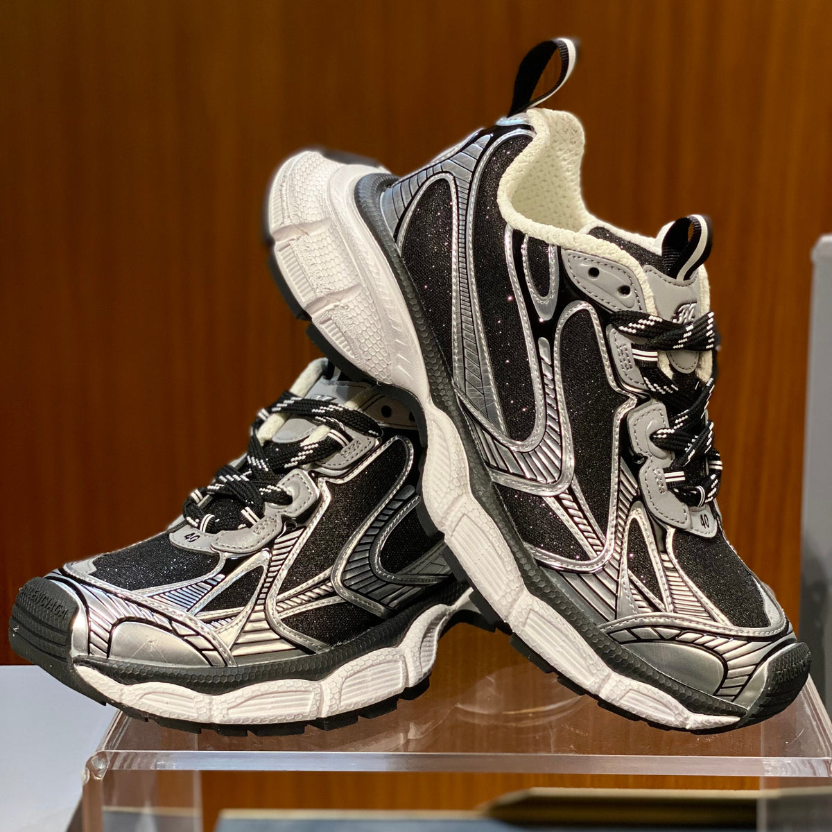 BAL 3XL TRAINERS