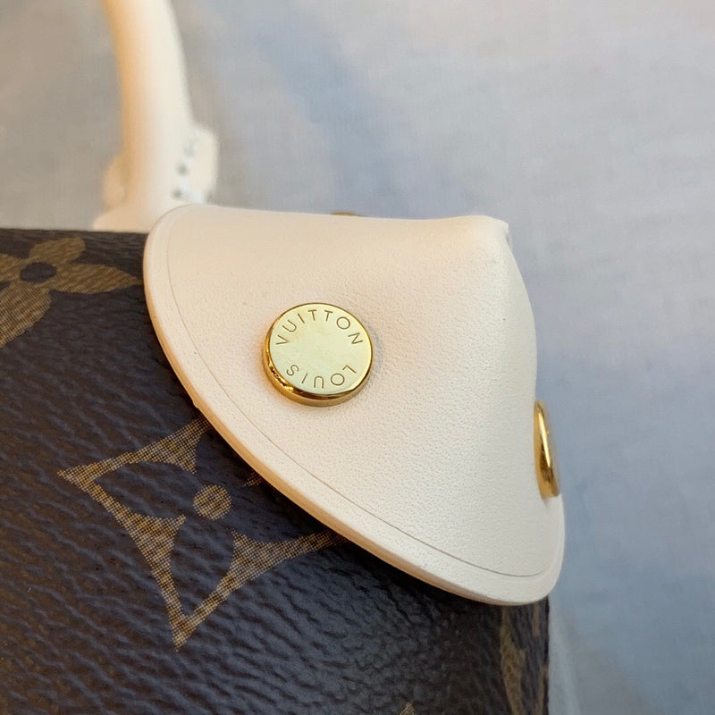LOV2 Bags - Luxurious Bags  960