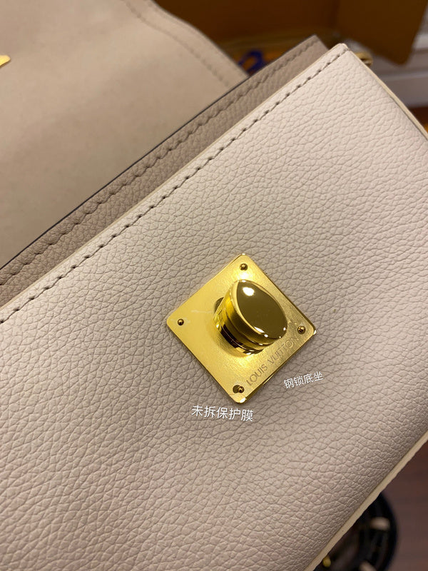 I W Fashion Lu-Vi bags - 17235