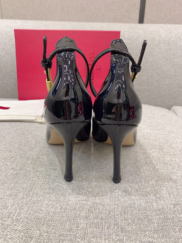 Valentino GARAVANI Luxury Shoes