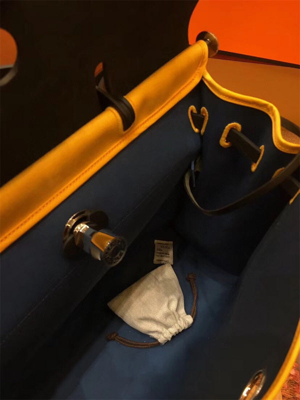 PHA - HMS Bags - 820