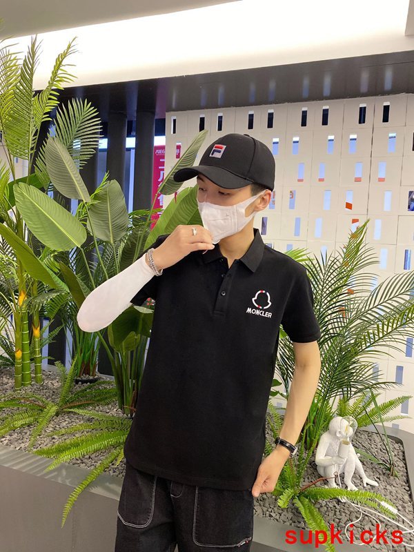 Moncler Luxury Cloth